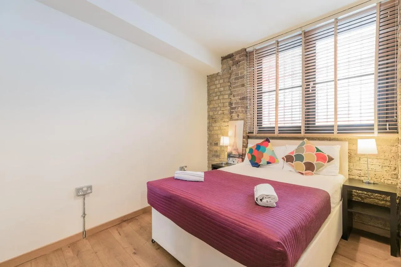 Shoreditch London Apartments 0*,  영국